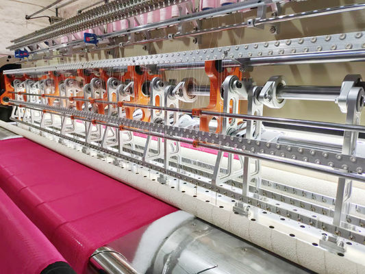 Low Vibration 96 inch Commercial Quilting Machine For Comforter 소박한 진동 96 인치 상업용 쿼팅 머신
